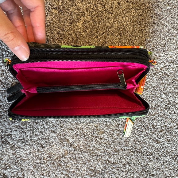 Vera Bradley Wallet wristlet - Picture 3 of 4